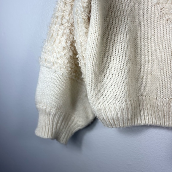 Poly Brand Beige Balloon Sleeves Fuzzy Soft Sweater - Picture 5 of 11